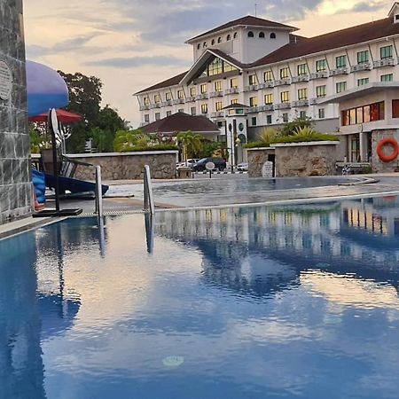 Klana Beach Resort Port Dickson Ngoại thất bức ảnh