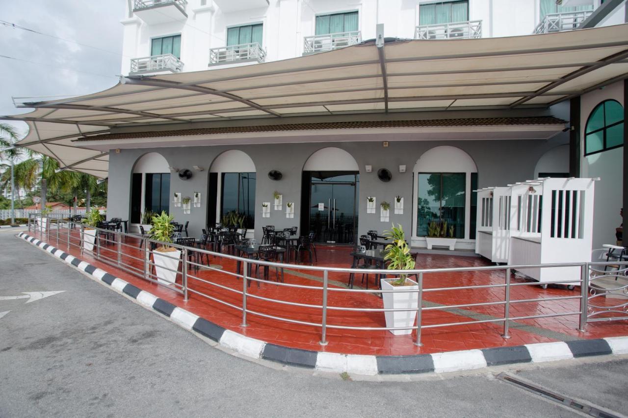 Klana Beach Resort Port Dickson Ngoại thất bức ảnh