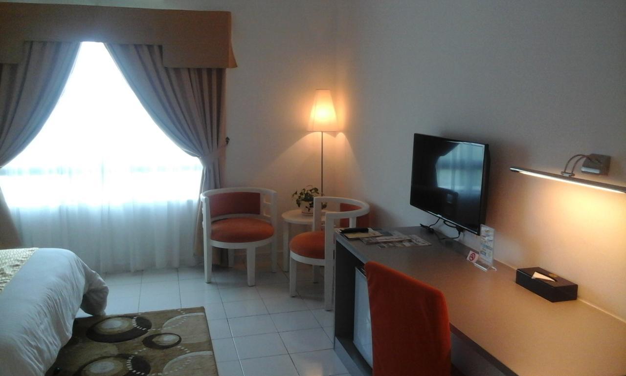 Klana Beach Resort Port Dickson Ngoại thất bức ảnh